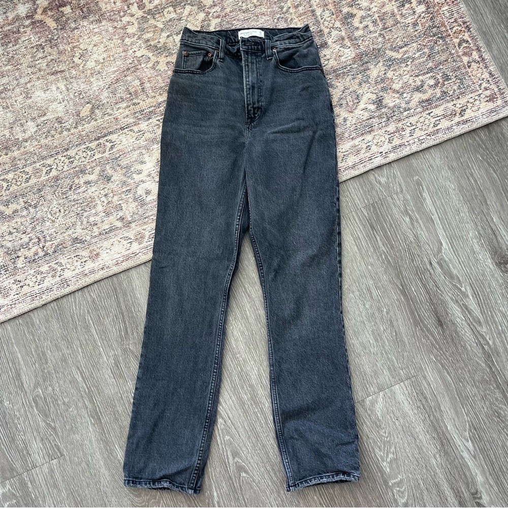 Abercrombie & Fitch 90’s Straight Ultra High Rise Jean, Curve Love